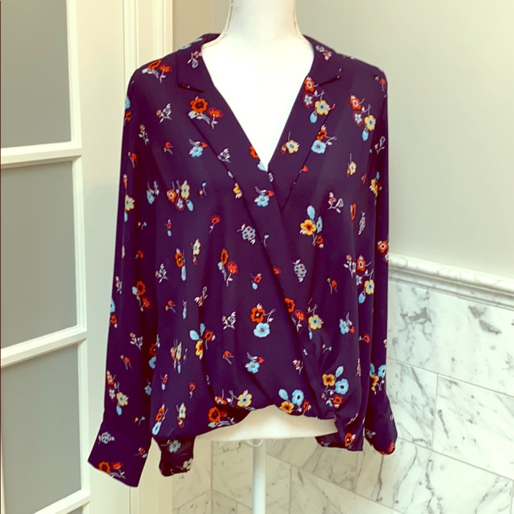 Gibson Blouse long sleeve collared navy small